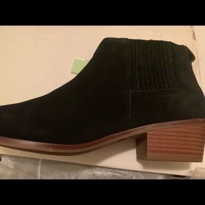 Jcrew Black waterproof suede booties size 7.5. New